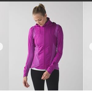 Lululemon Ultra Violet Kanto Catch Me Run Athletic Cold‎ Weather Jacket